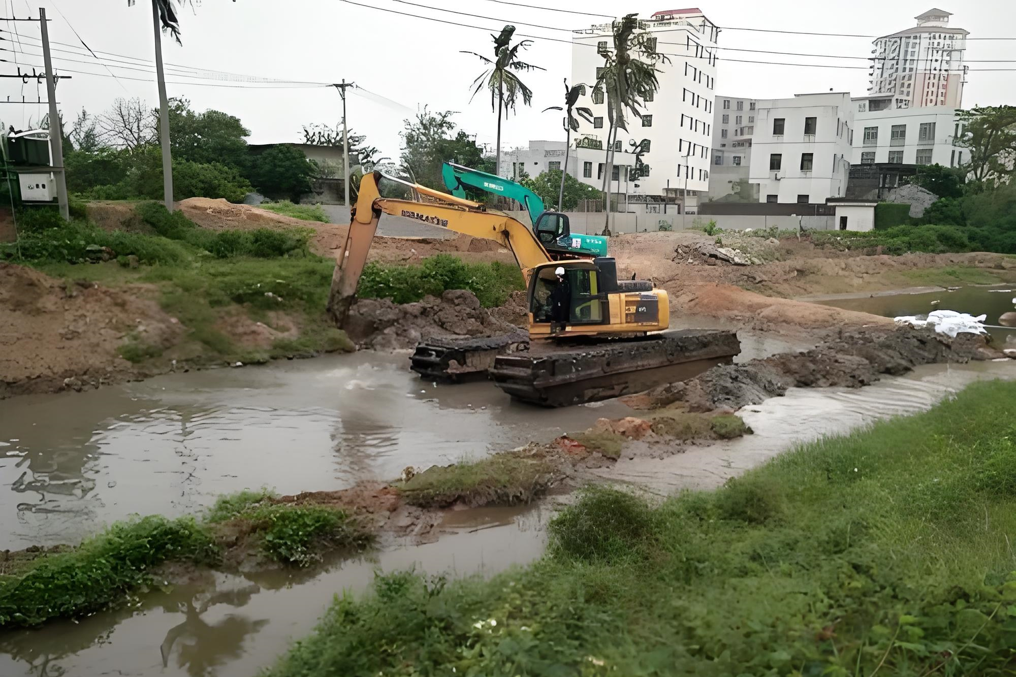 湖南水挖清淤團(tuán)隊(duì)泓樺錦嘉-挖掘機(jī)怎么挖塘清淤？