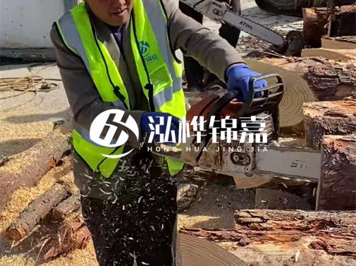 松木樁施工隊泓樺錦嘉 - 河道護岸用打樁木選什么材質(zhì)？